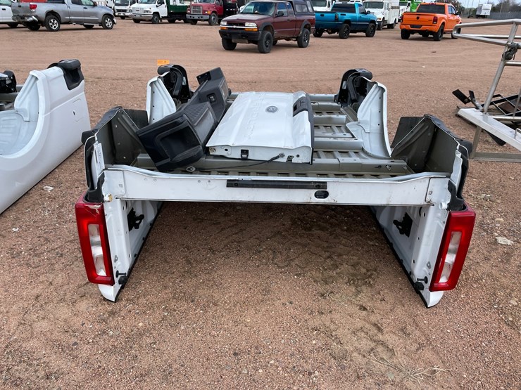 2023-ford-f250-image-3