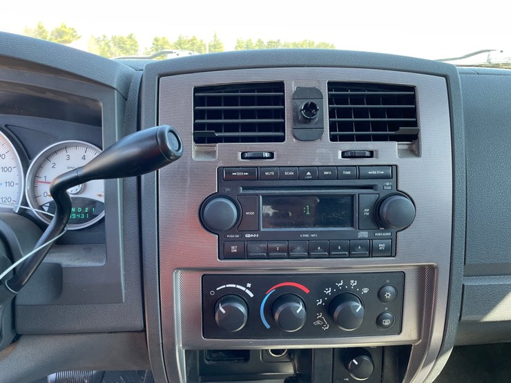 2006-dodge-dakota-slt-image-33