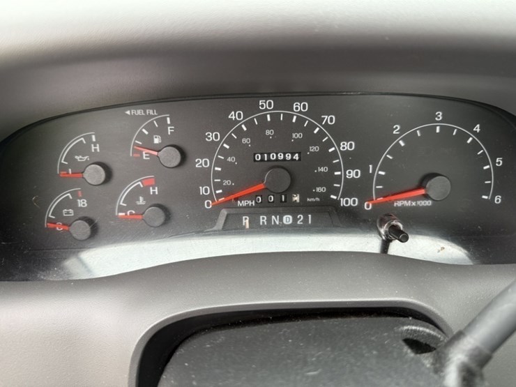 2000-ford-f450-image-23