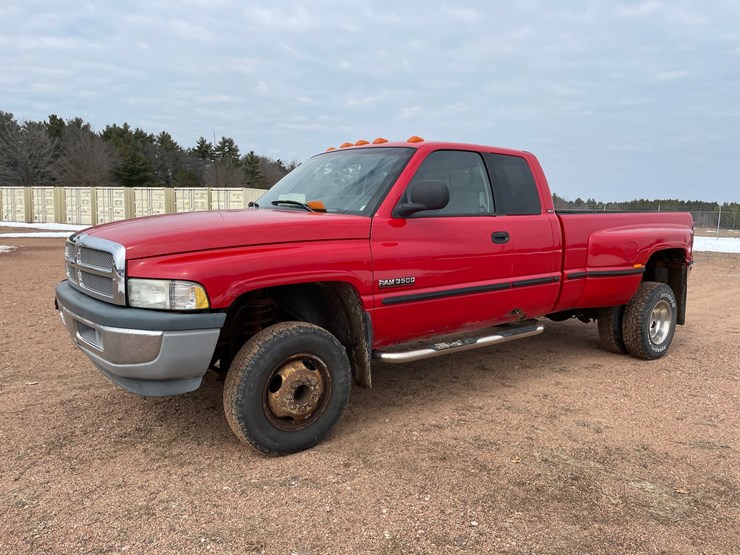 1999-dodge-ram-3500-image-1