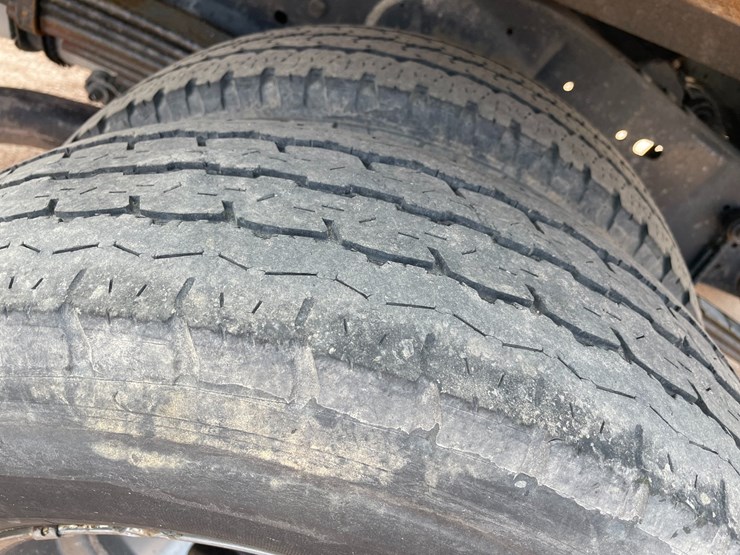 2009-ford-e450-image-30