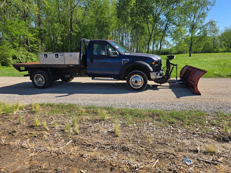 2008-ford-f550-image-26