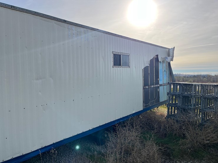 mobile-office-trailer-image-3