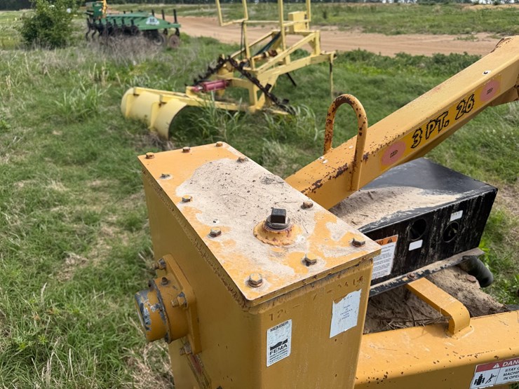 #46932-•-hurricane-26-pto-ditcher-image-23