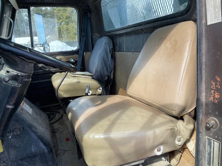 1990-international-4900-image-35