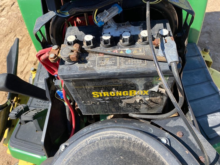 john-deere-325-image-26