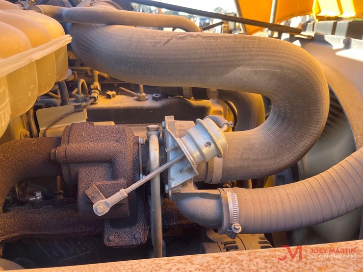 2018-jcb-930-image-13