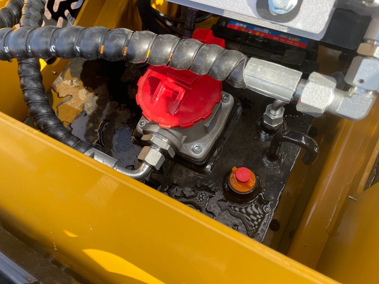 #1155-•-agt-mx-mrt14-tracked-stand-on-mini-skid-steer-image-14