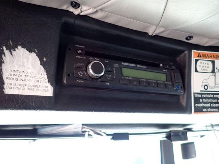 2017-western-star-4700sb-image-35