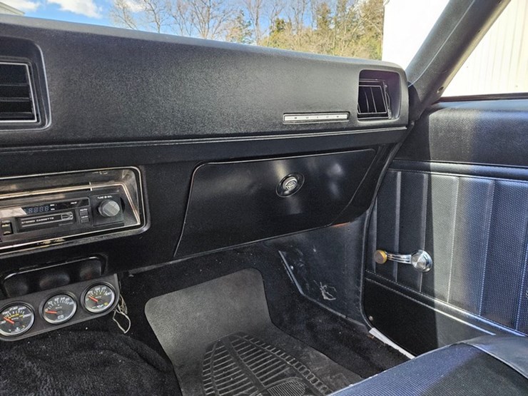 #40-•-1972-buick-skylark-custom-convertible-image-39