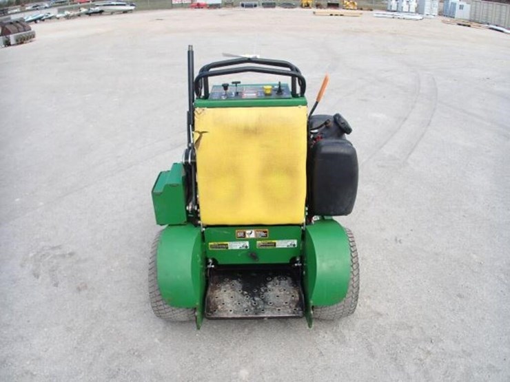 john-deere-636m-image-6