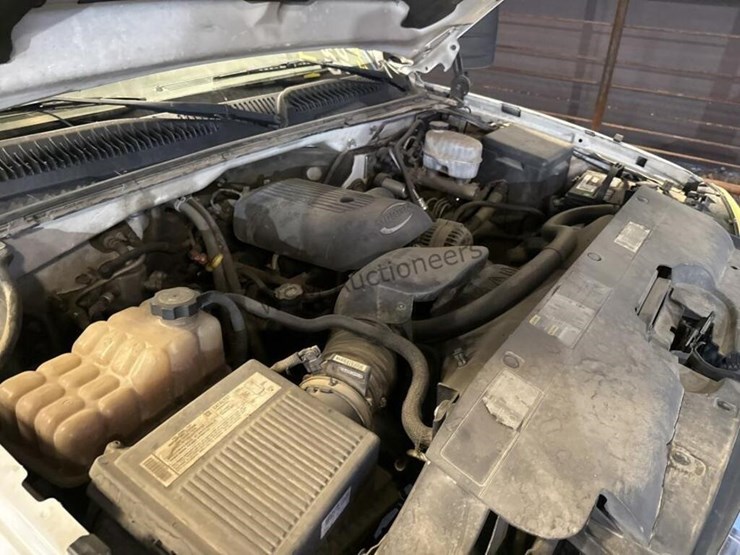 2006-chevrolet-silverado-3500-image-14