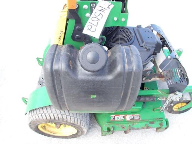 john-deere-636m-image-21