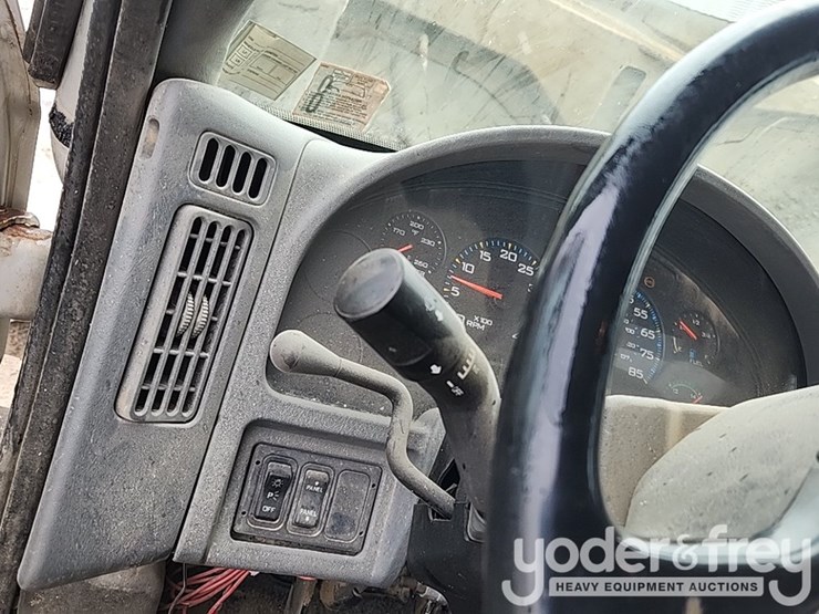 2005-international-durastar-4300-image-27