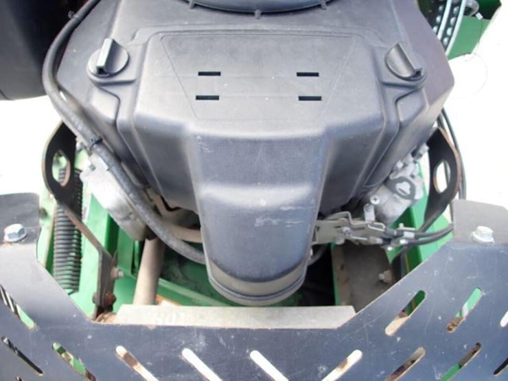 john-deere-636m-image-17