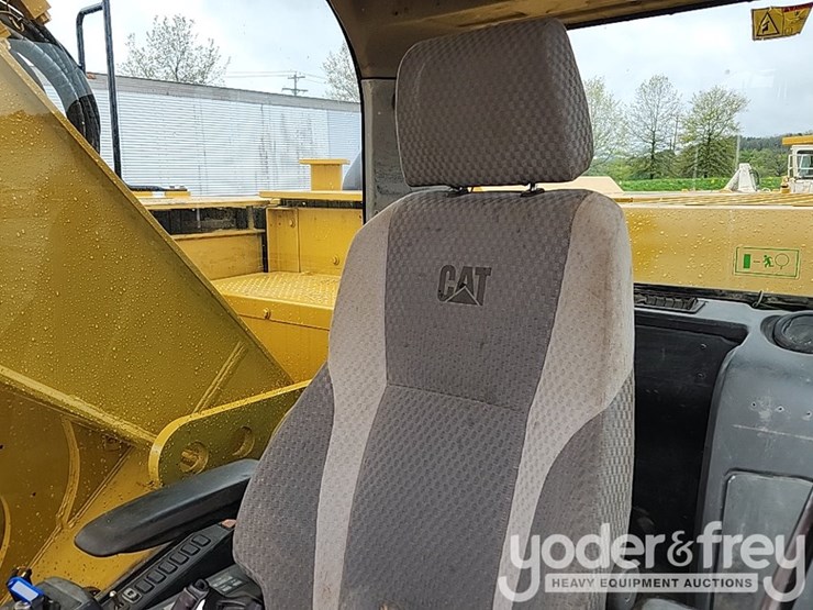 2011-caterpillar-328d-image-35
