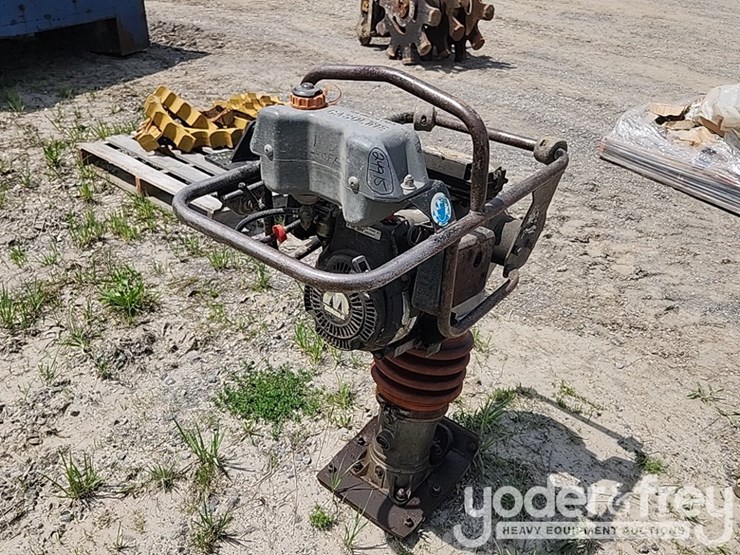 mikasa-mt-74f-jumping-jacktamper-image-4