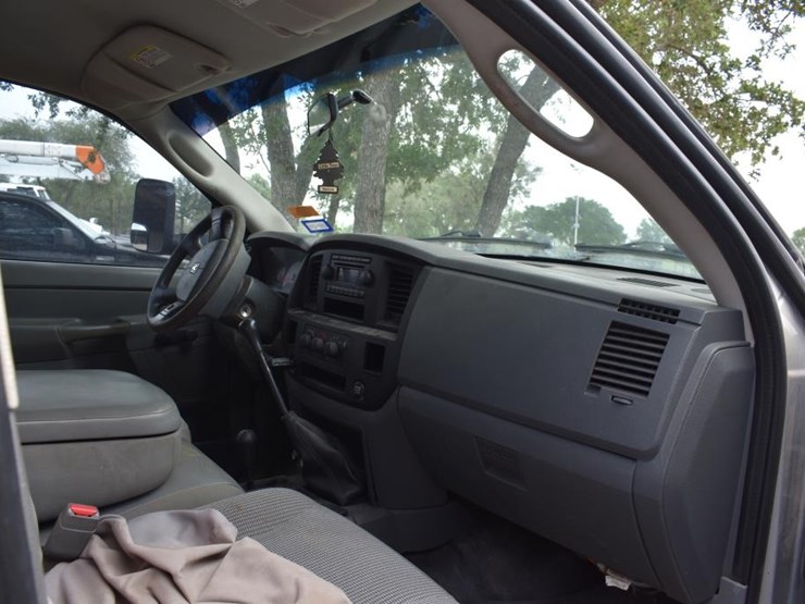 2007-dodge-2500-image-10