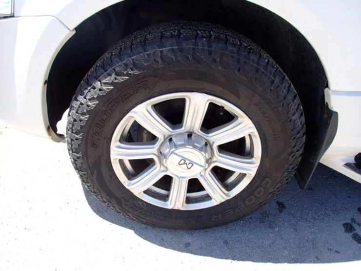 2009-lincoln-navigator-image-50
