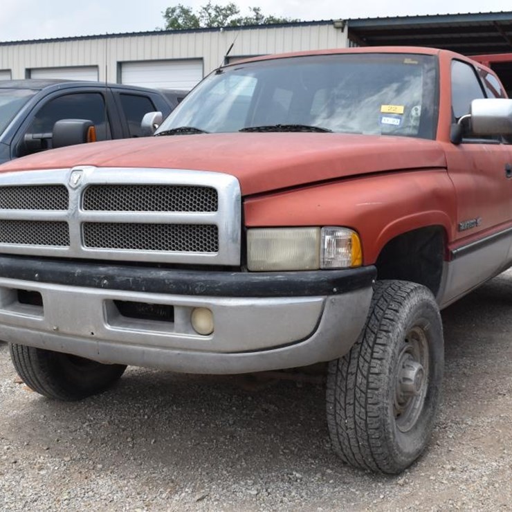 1997 DODGE 2500