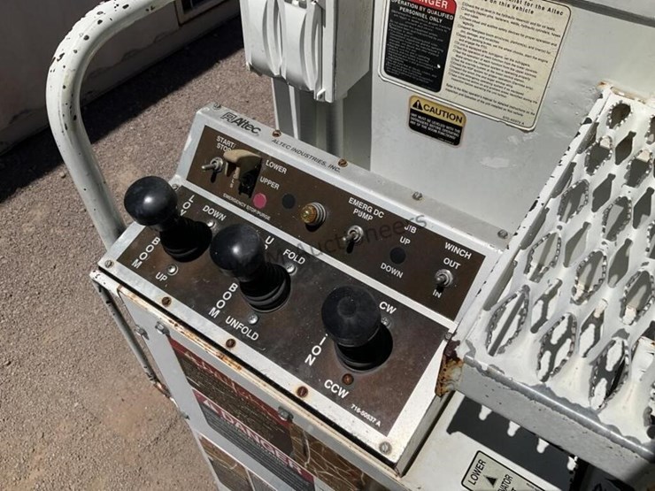 2009-international-workstar-7600-image-17