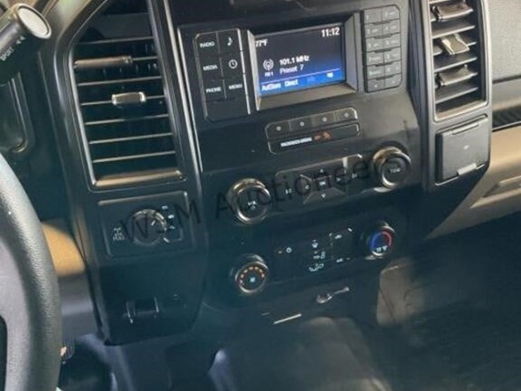 2017-ford-f150-image-21