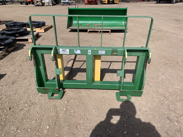 mds-john-deere-pallet-forks-image-6
