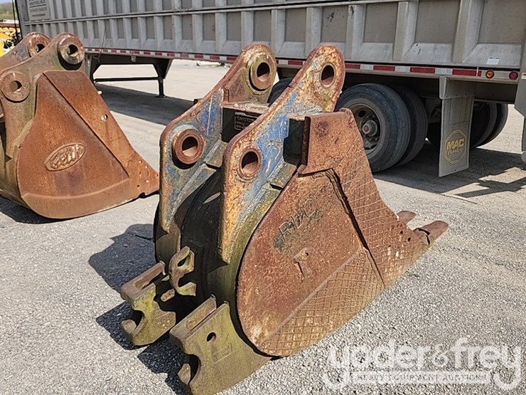 pemberton-30"-bucket-to-suit-komatsu-pc30,-3-1/2"-pin-image-3