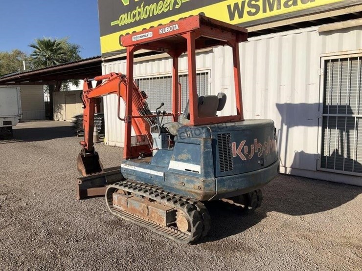 kubota-kx71-image-7