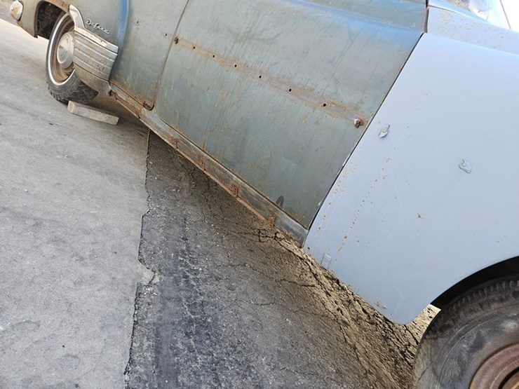 #33-•-1952-chevrolet-styleline-deluxe-sedan-image-38