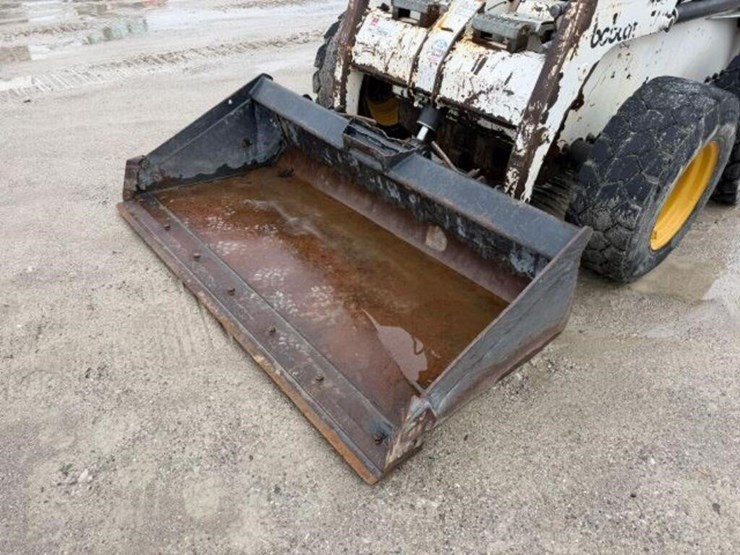 2009-bobcat-864-image-17