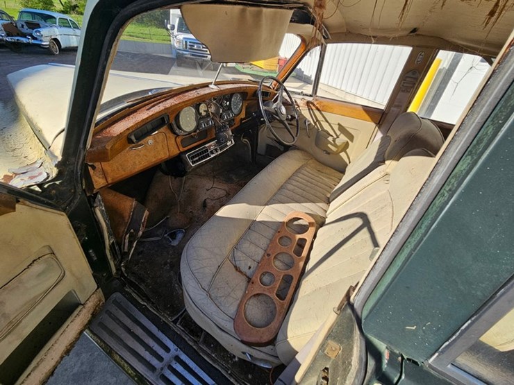 #35-•-rolls-royce-silver-cloud-sedan-image-20