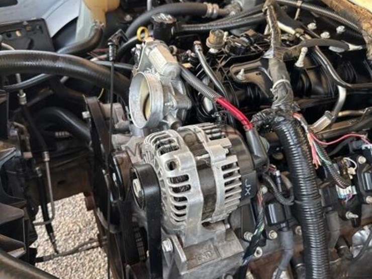 2013-chevrolet-silverado-1500-image-14