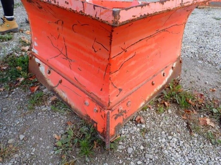 hla-5-ft-v-plow-image-12