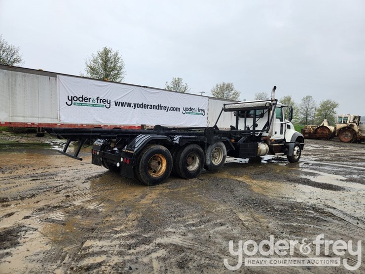 2010-mack-gu713-image-4