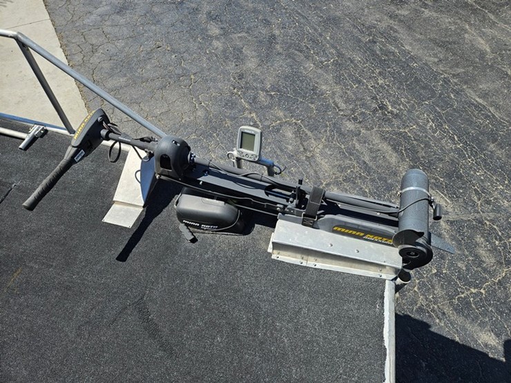 #22-•-clark-19'-flat-bottom-fishing-boat-image-40