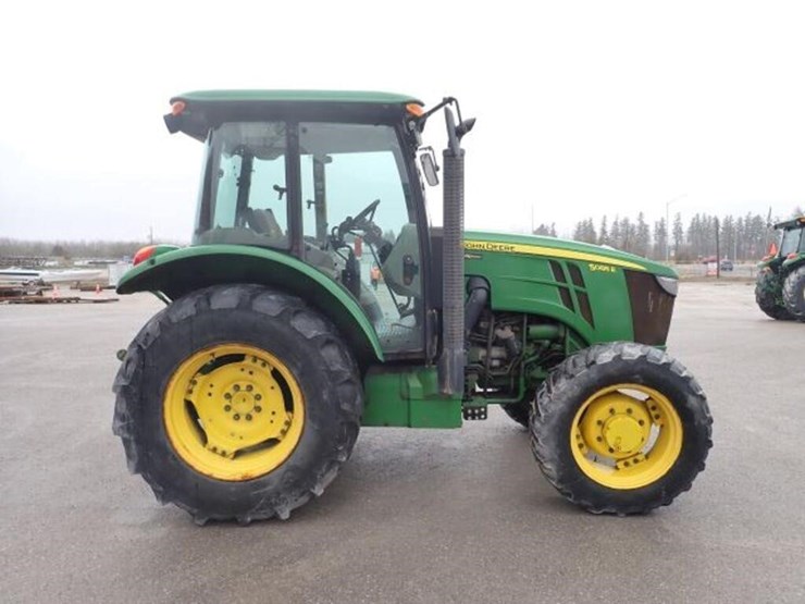 2016-john-deere-5085e-image-4