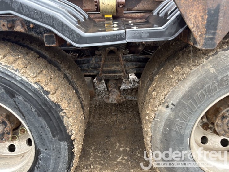 2015-western-star-4700sb-image-8