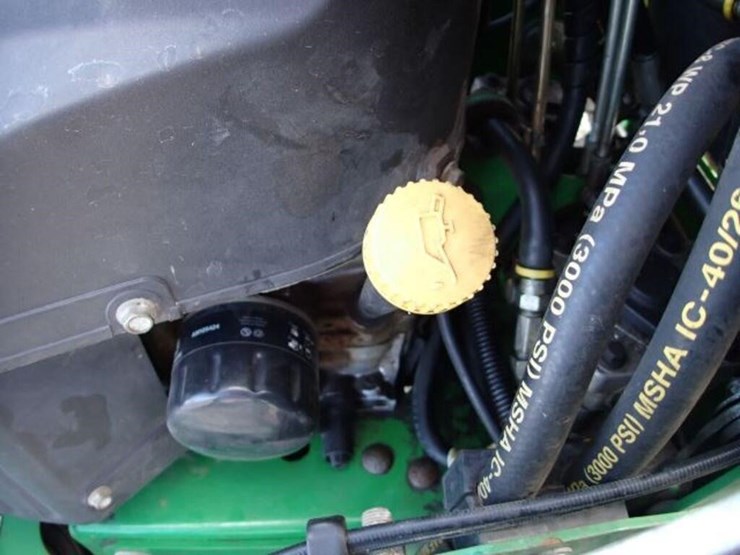 john-deere-636m-image-16