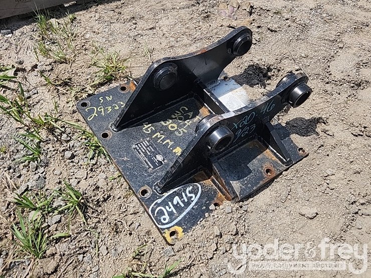 blue-diamond-plate-attachment-to-suit-cat-304,-305-excavator,-45mm-pin-image-2