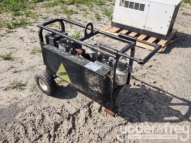 cherne-vaccum-pump,-5hp-gas-engine-image-1