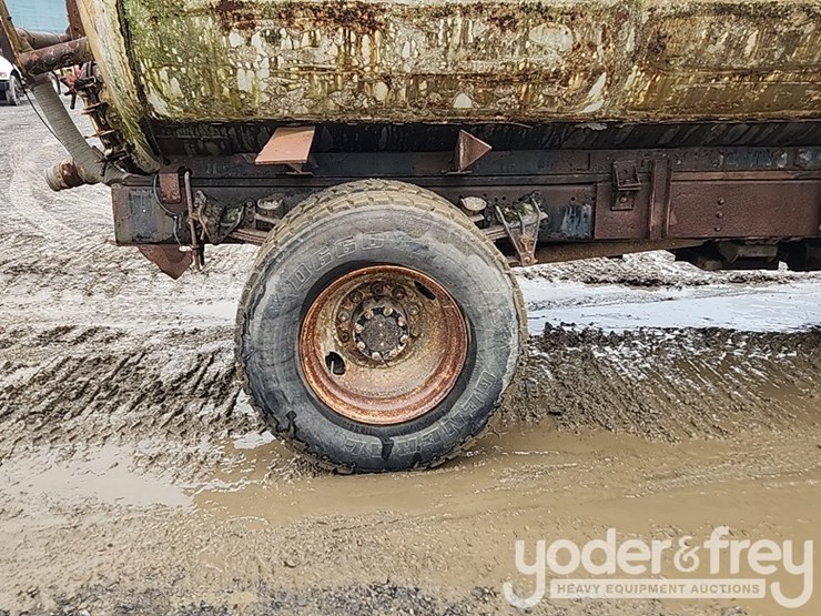 1989-international-7100-image-7