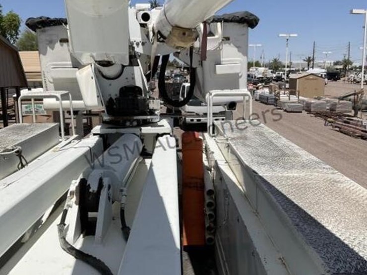 2009-international-workstar-7600-image-15