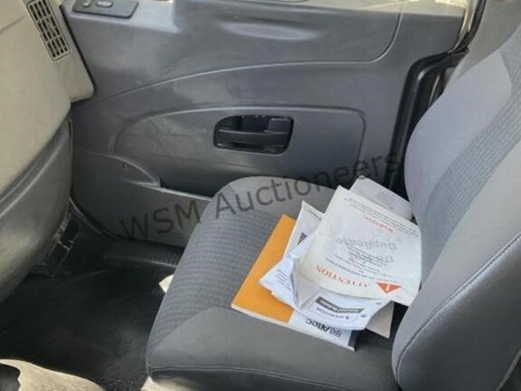 2009-international-workstar-7600-image-30