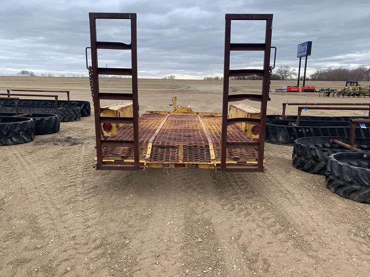 skid-steer-trailer-image-7