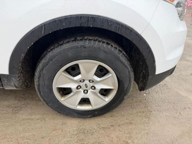 2013-ford-explorer-image-38