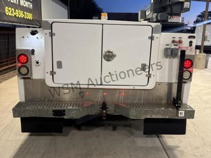 2012-chevrolet-silverado-3500-image-8