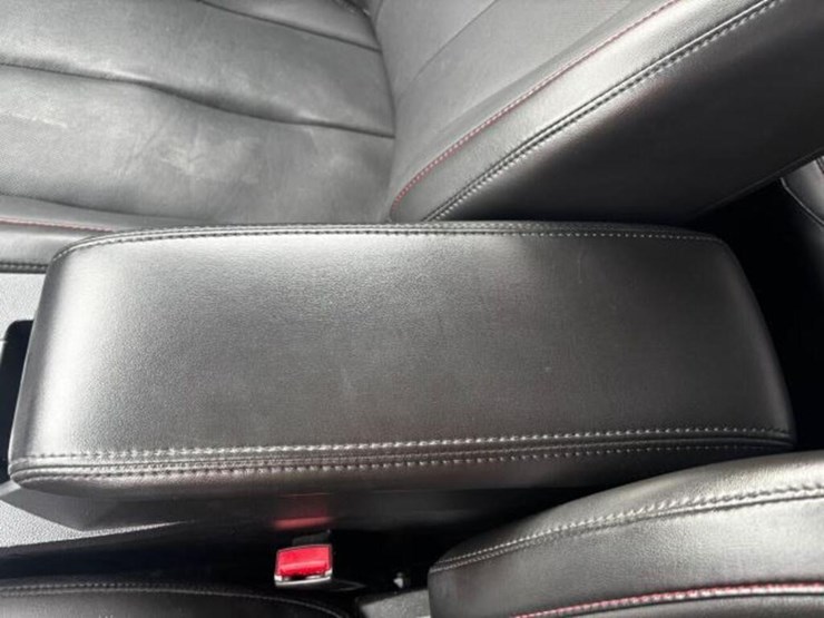 2017-chevrolet-equinox-image-28