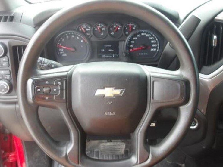 2023-chevrolet-1500-image-14
