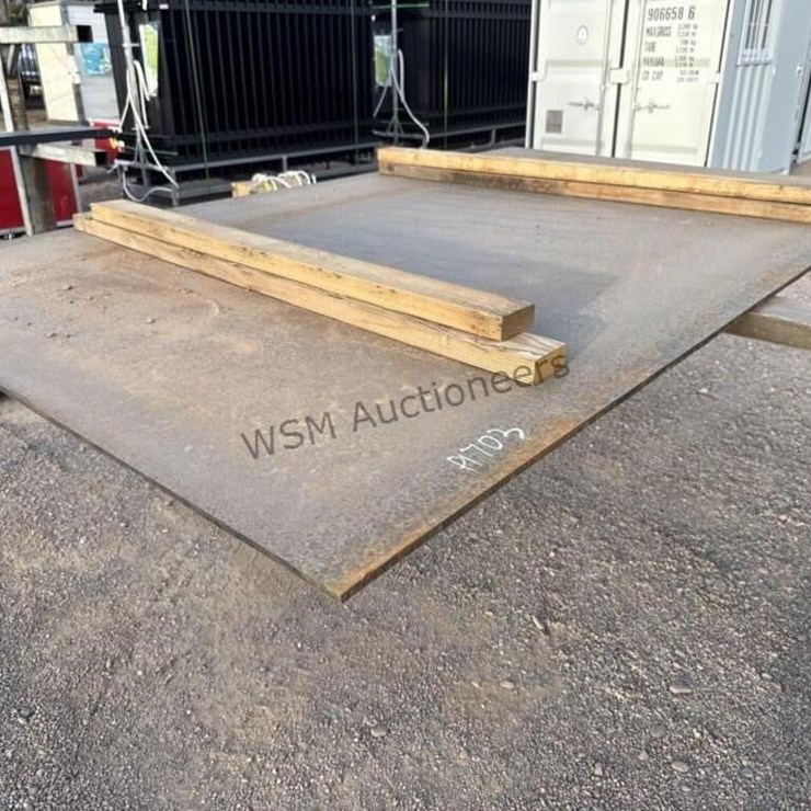 SHEET OF 58 1/2IN X 96IN X 1/2IN STEEL PLATE